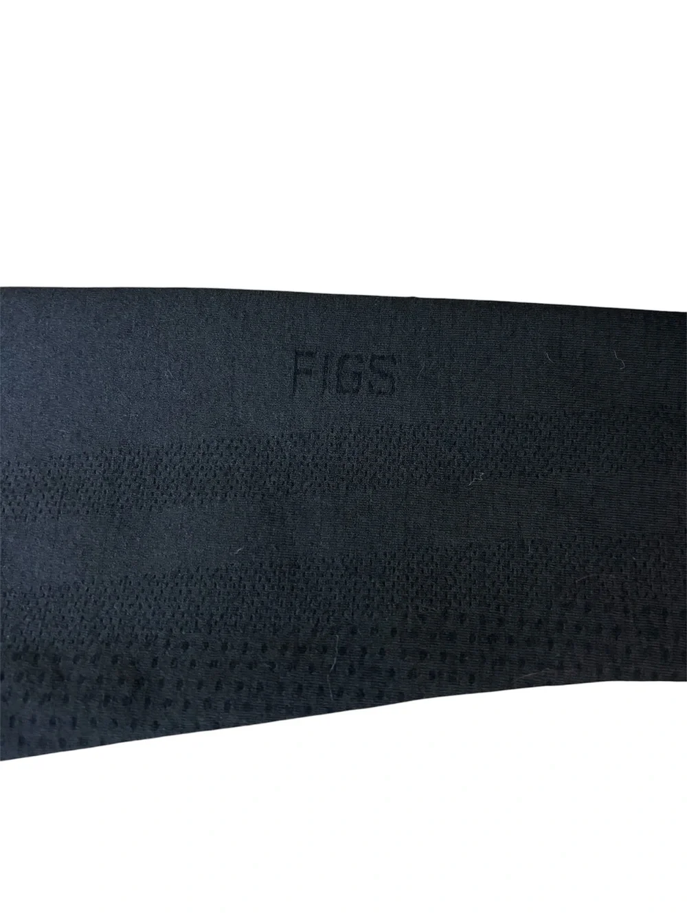 FIGS Women's Seamless Ruched Long-Sleeve Underscrub Top BLACK